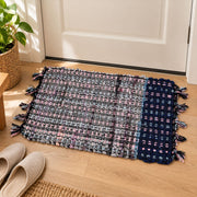Decorative woven floor mat tassel edges